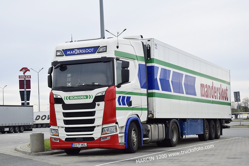 _DSC0916 MANDERSLOOT-crop-SCANIA S450.JPG