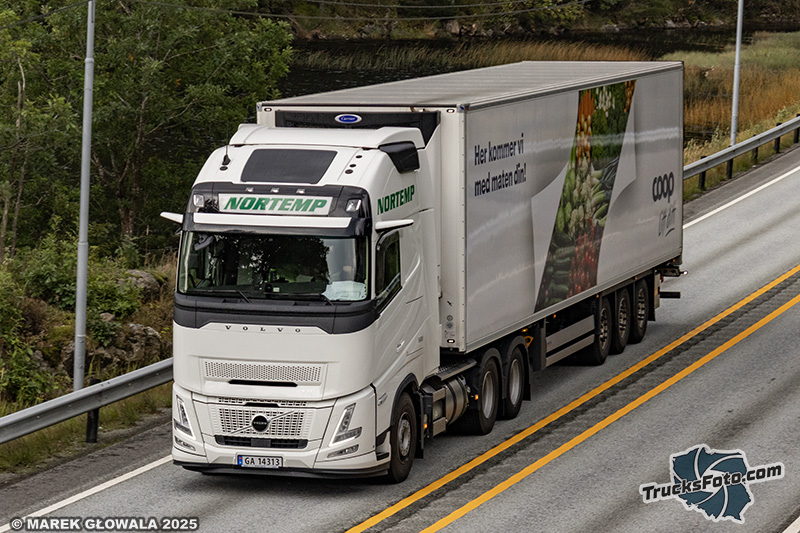 Volvo FH Aero - Nortemp.jpg