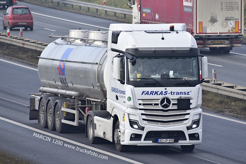 _DSC6798 farkas-transz-crop-ActrosL MP5.JPG