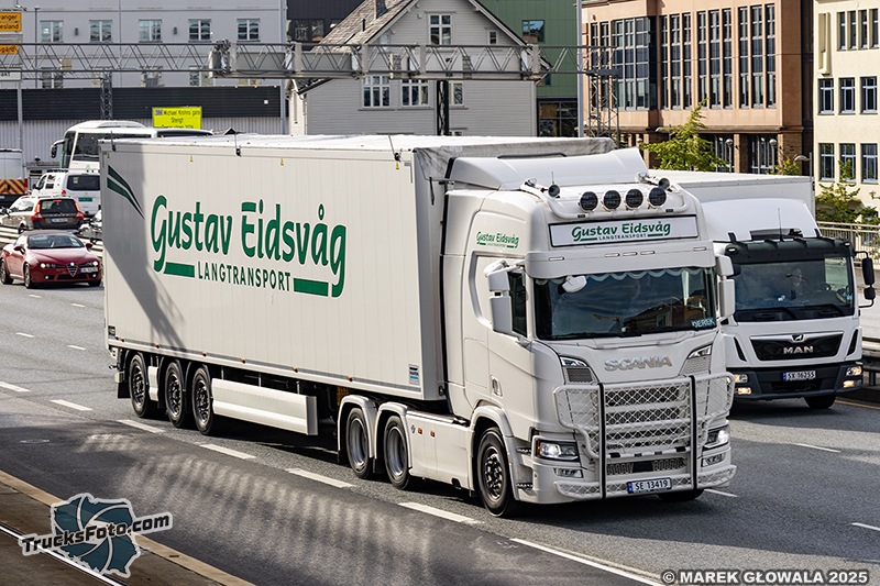 Scania 660R V8 - Gustav Eidsvag.jpg