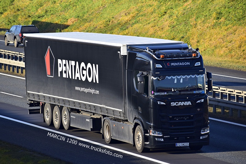 _DSC7214 Pentagon-crop-SCANIA S500.JPG