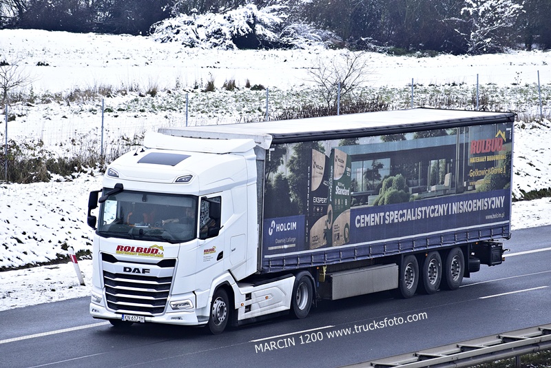 _DSC5857 ROLBUD-crop-DAF XG.JPG