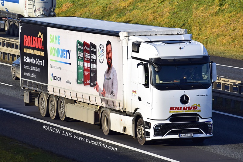 _DSC7109 ROLBUD-crop-ActrosL ProCabin.JPG