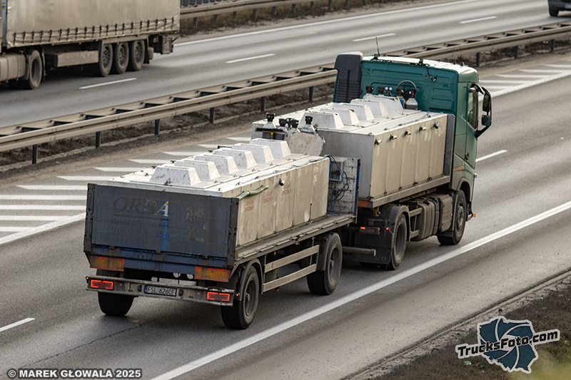 Volvo FH4 - Transport ryb.jpg