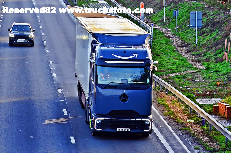 DSC_3501 Amazon Pro.JPG