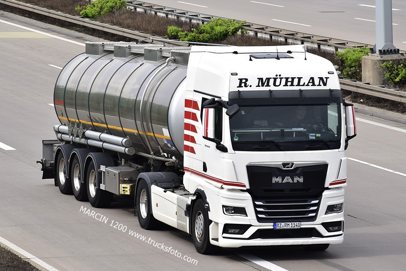 _DSC5715 R.MUHLAN-crop-MAN TGX II.JPG