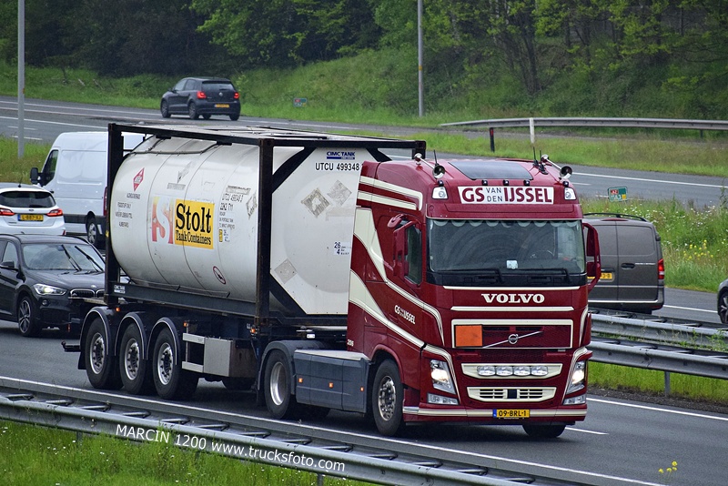 _DSC4114 GS VAN DEN IJSSEL-crop-VOLVO FH4.JPG