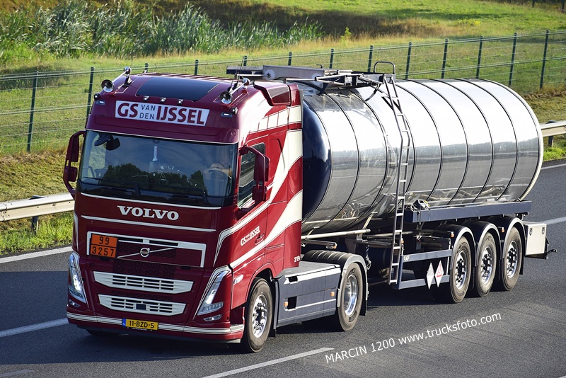_DSC8347 GS VAN DEN IJSSEL-crop-VOLVO FH5.JPG