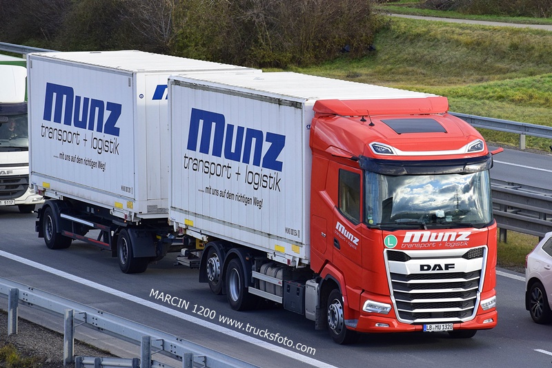 _DSC0620 MUNZ-crop-DAF XG.JPG