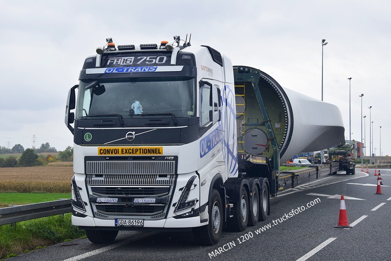 _DSC3117 OL-TRANS-crop-VOLVO FH16 750.JPG