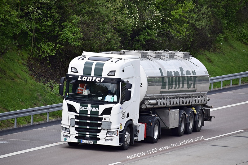_DSC1141 LANFER-crop-SCANIA R450 NG.JPG