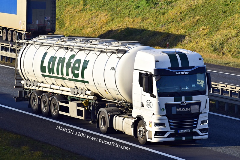 _DSC7324 Lanfer-crop-MAN TGX II.JPG