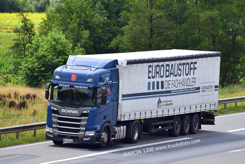 _DSC9149 RICHARD HEINBOKEL-crop-SCANIA R NG.JPG