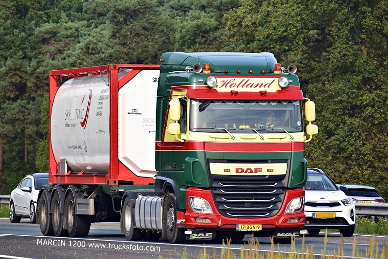 _DSC8216 HOLLAND-crop-DAF XF 106.JPG