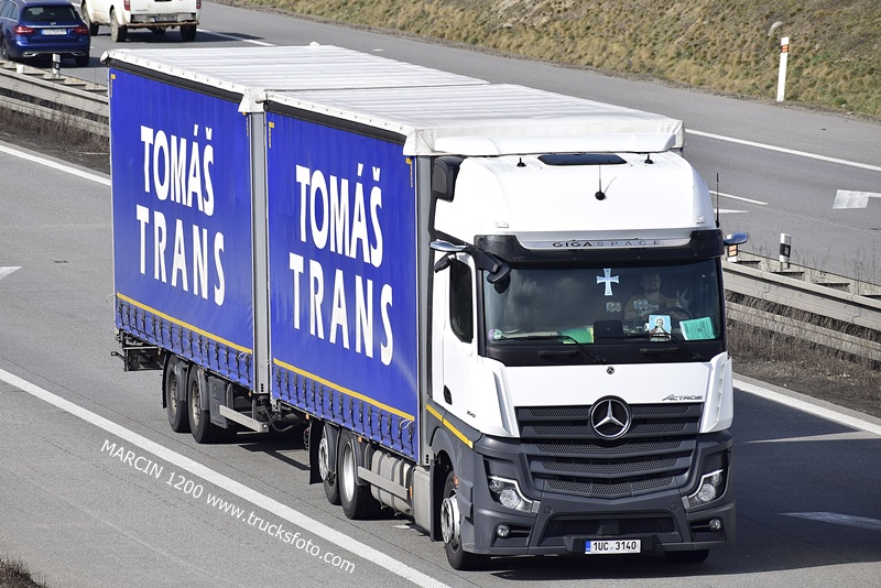 _DSC2445 TOMAS TRANS-crop-ActrosMP5 - Tomáš Trans.JPG