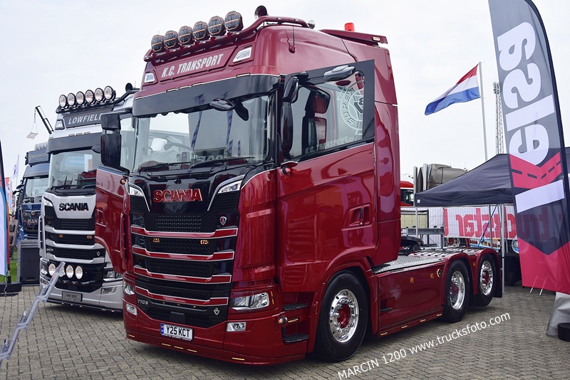 _DSC1729 K.C.TRANSPORT-crop-SCANIA S770 V8.JPG