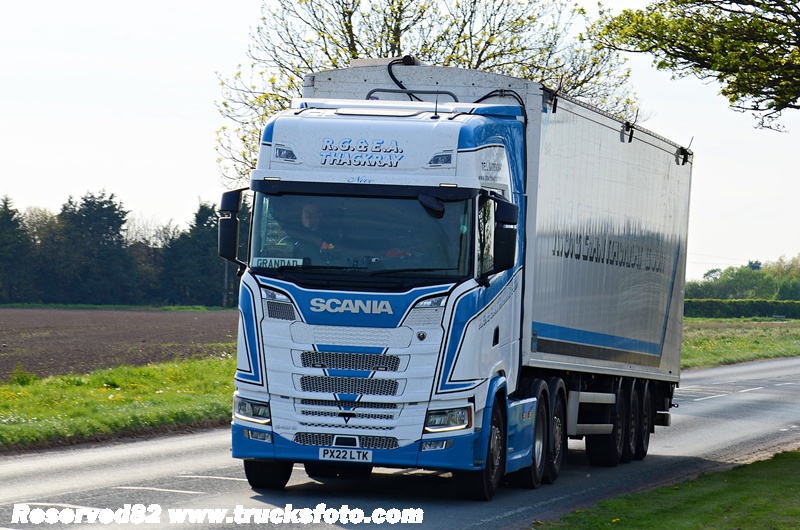 DSC_5600 R.G.& E.A. Thackray.JPG