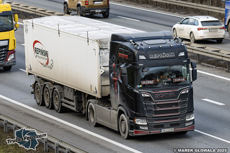 Scania R450 Repiński Deadpool.jpg