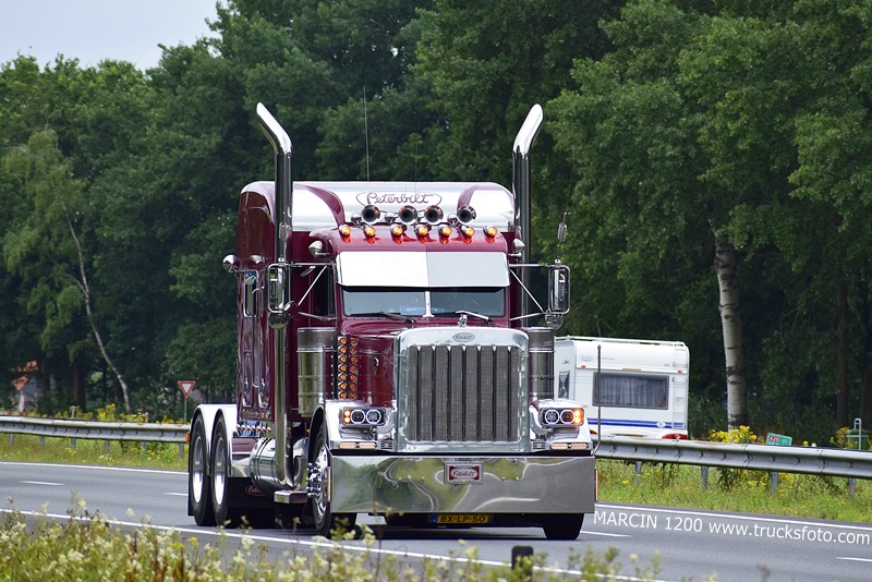 _DSC0278 Peterbilt-crop-ASSEN.JPG