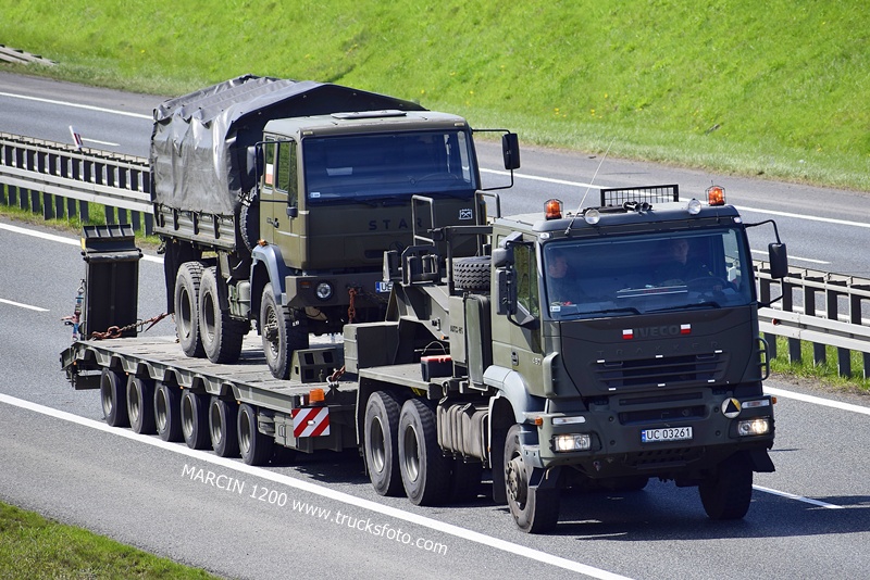 _DSC5440 WOJSKO PL-crop-Iveco Trakker-STAR.JPG