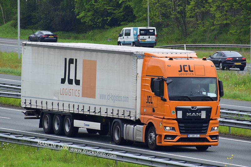 _DSC4248 JCL-crop-MAN TGX II.JPG
