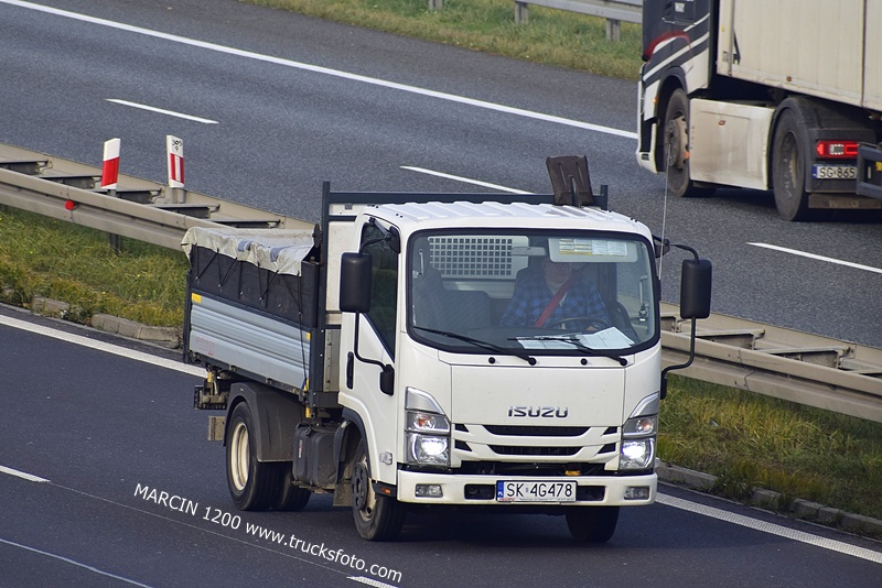 _DSC4330 ISUZU-crop----.JPG