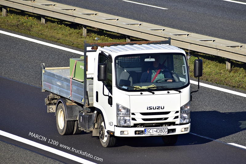 _DSC5082 ISUZU-crop--------.JPG