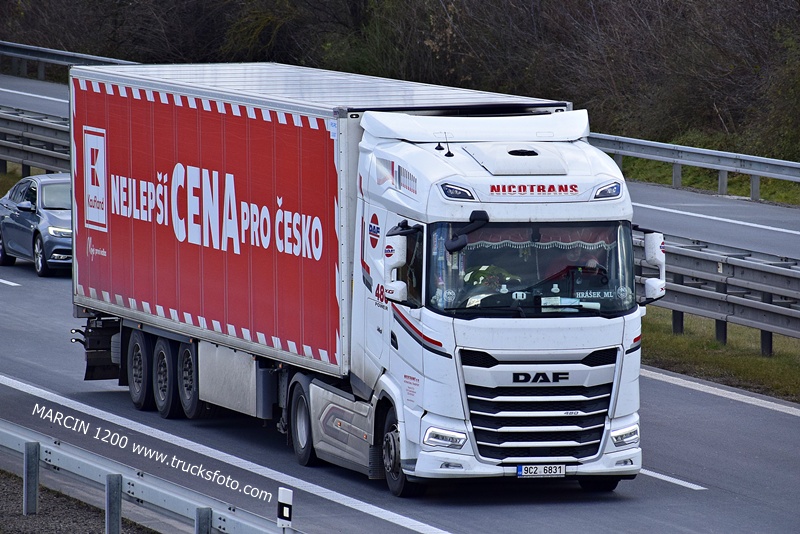 _DSC0675 NICOTRANS-crop-DAF XG.JPG