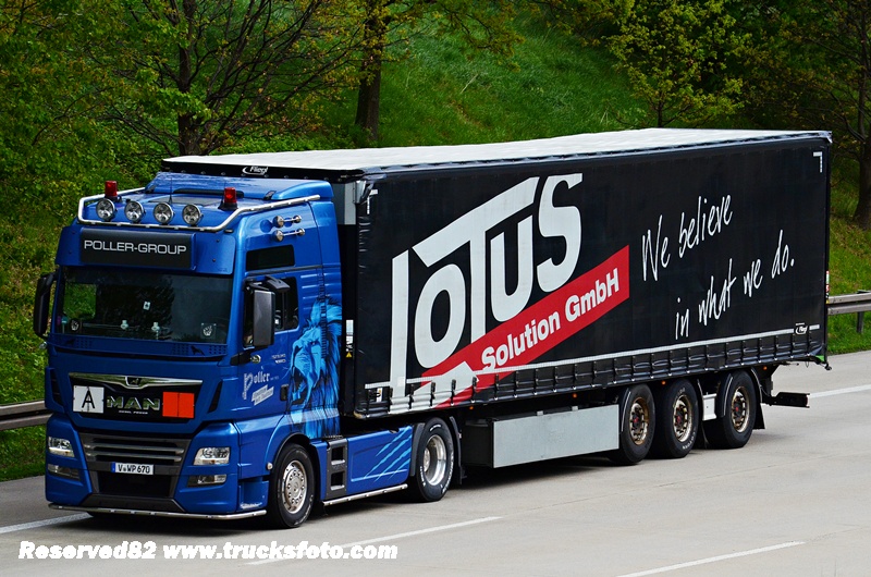 DSC_1347 POLLER-GROUP.JPG