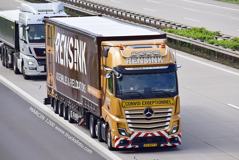 _DSC5005 Rensink-crop-ACTROS MP5.JPG