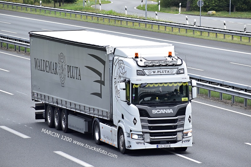 _DSC8710 W.PLUTA-crop-SCANIA R NG.JPG