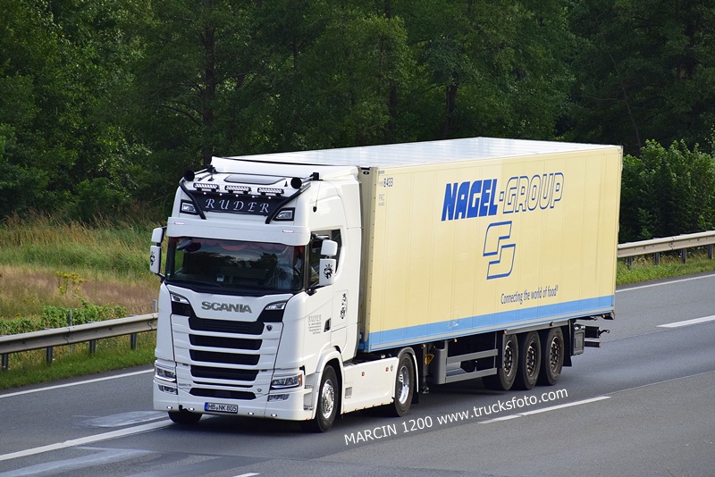 _DSC8250 RUDER-crop-SCANIA S520 V8.JPG