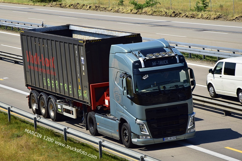 _DSC9523 MF-TRUCK-crop-VOLVO FH4.JPG