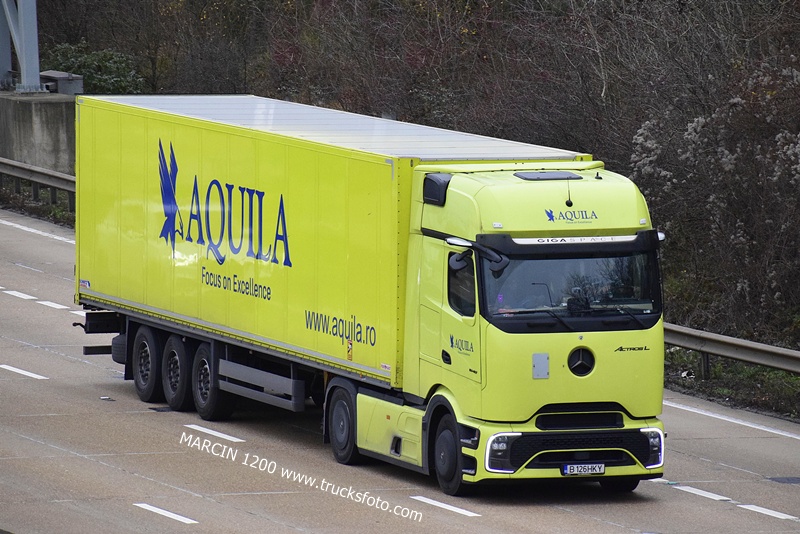 _DSC0755-crop-AQUILA-ActrosL ProCabin.JPG