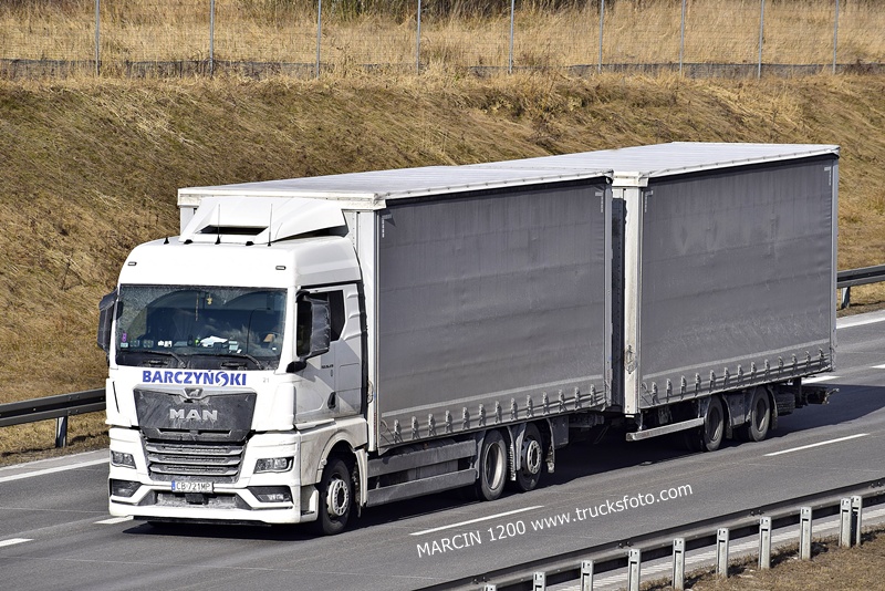 BARCZYŃSKI-crop-MAN TGX II.JPG