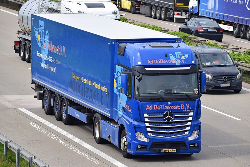 _DSC4677 AD DOLLEVOET-crop-ACTROS MP4.JPG