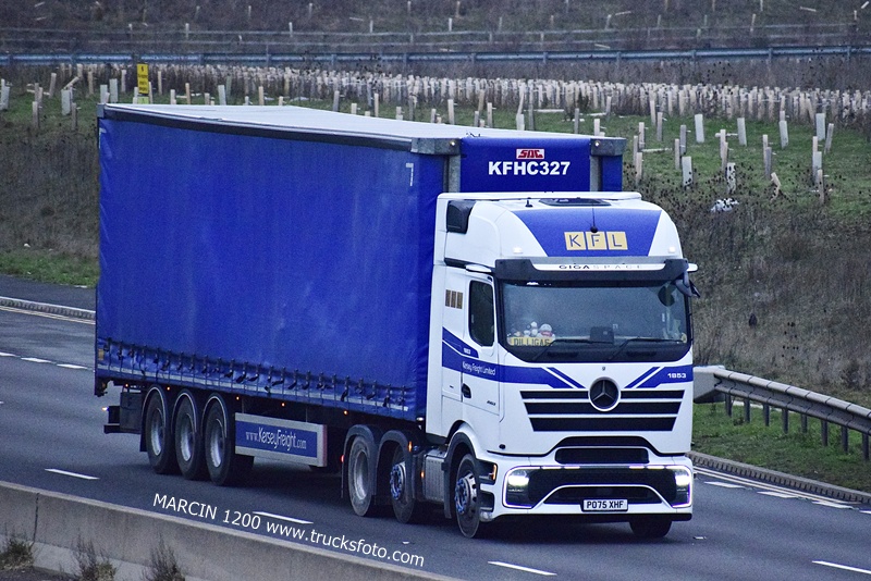 _DSC0678 KFL-crop-ActrosL ProCabin.JPG