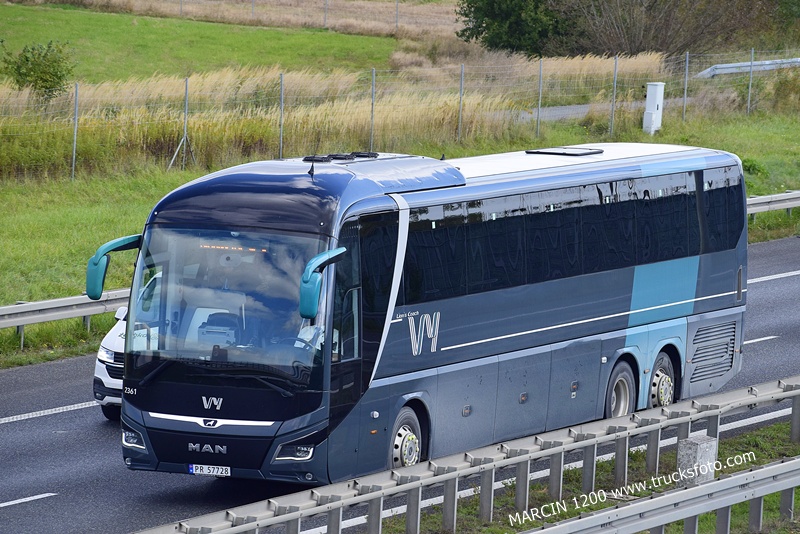 _DSC2340 AUTOBUS MAN-crop-MAN LION'S COACH - VY EXPRESS.JPG