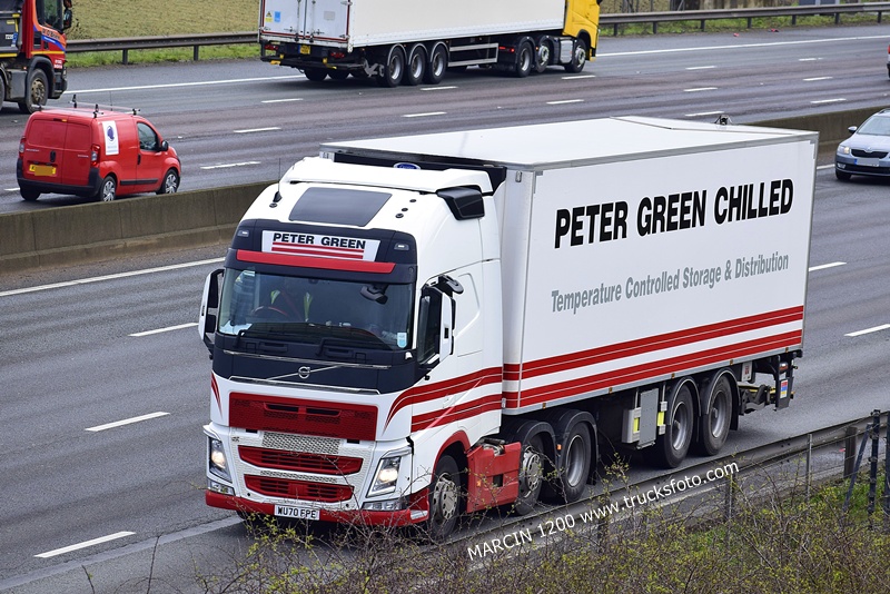 _DSC0269 PETER GREEN-crop-VOLVO FH4.JPG