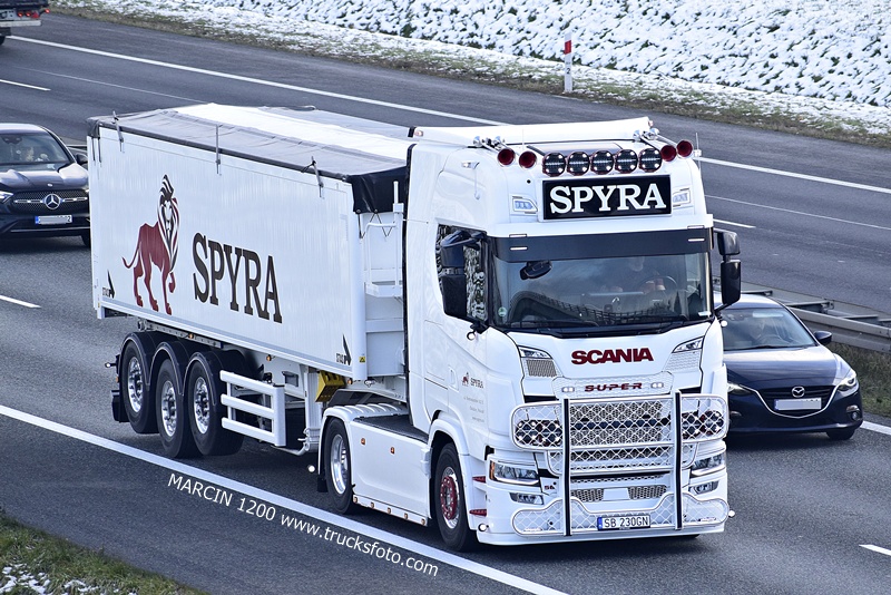 _DSC6406 SPYRA-crop-SCANIA S560.JPG