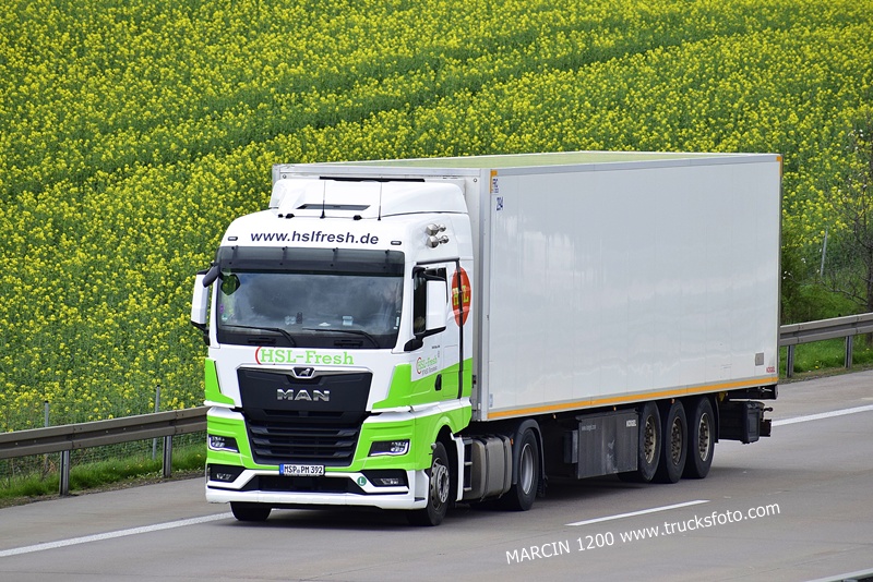 _DSC1800 HSL-FRESH-crop-MAN TGX II.JPG