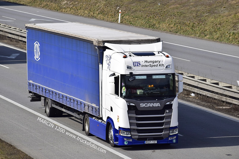 _DSC2663 HUNGARY-INTERSPED KFT-crop-SCANIA S450.JPG