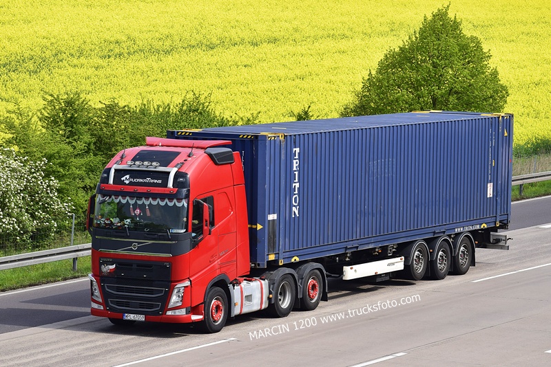 _DSC4838 MAJORKA TRANS-crop-VOLVO FH4.JPG