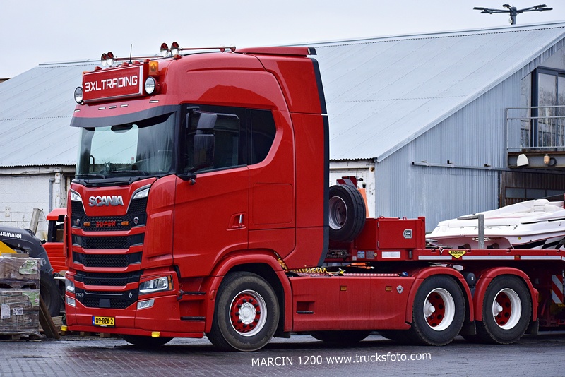 _DSC9012 J26 Trucking-crop-SCANIA S730 V8 - 3XL TRADING.JPG