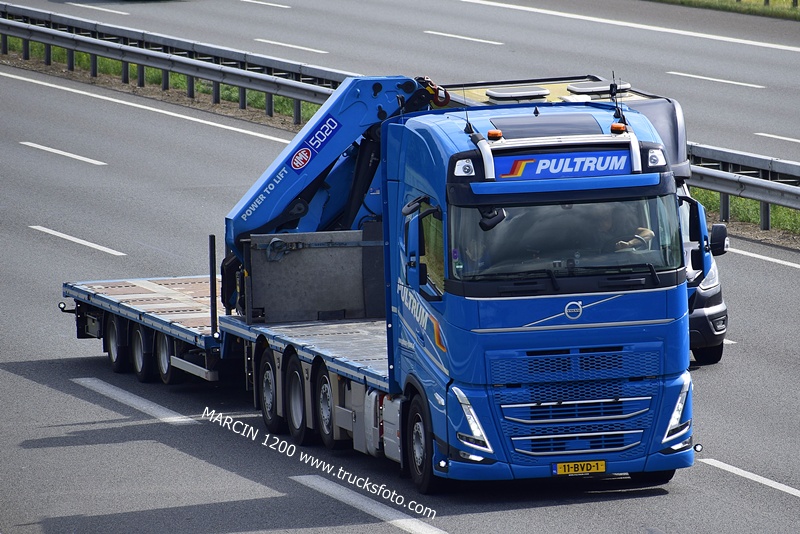 _DSC8782 PULTRUM-crop-VOLVO FH5.JPG