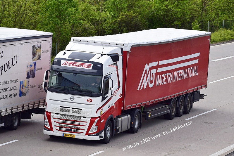 _DSC5727 MAGETRALUX-crop-VOLVO FH5.JPG