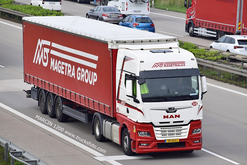 _DSC4630 Magetralux-crop-MAN TGX II.JPG