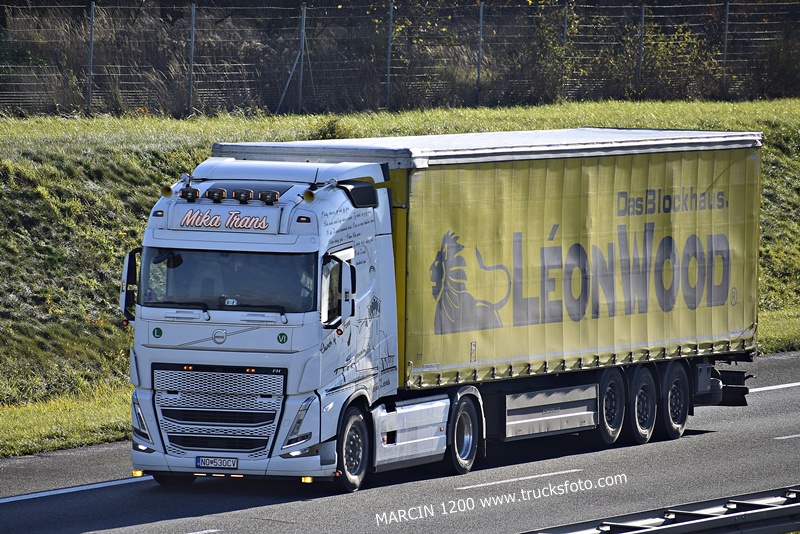 _DSC4760 MIKA TRANS-crop-VOLVO FH5.JPG