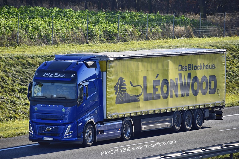 _DSC4759 MIKA TRANS-crop-VOLVO FH AERO.JPG