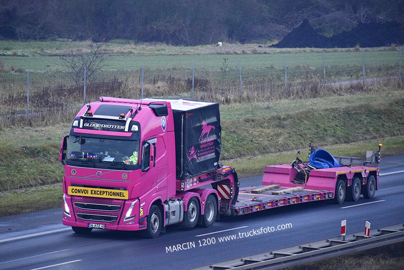 _DSC7411 Atiz Heavy Logistics-crop-VOLVO FH5.JPG